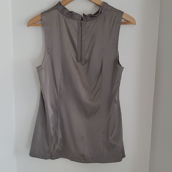 Ann Taylor Silk Sleeveless Blouse Grey Size M NWT - Picture 3 of 6